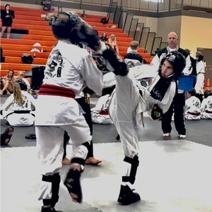 Meet your Posher, Cameron